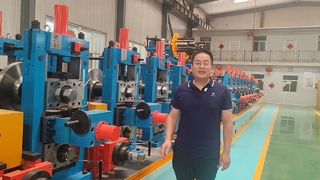 Linea di produzione di tubi in acciaio al carbonio per laminatoio per tubi ERW ad alta frequenza controllata da PLC
