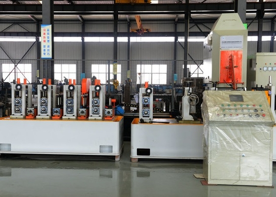 Industria automatica completa 89Mm Saldatura ad alta frequenza automatica per tubi quadrati