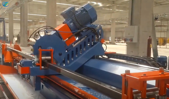 Fabbricazione automatica di tubi