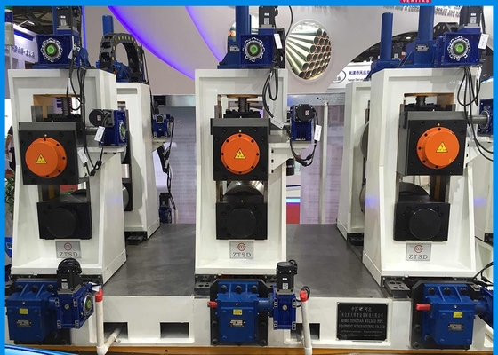 Fabbricazione di tubi a alta velocità a servo regolazione automatica