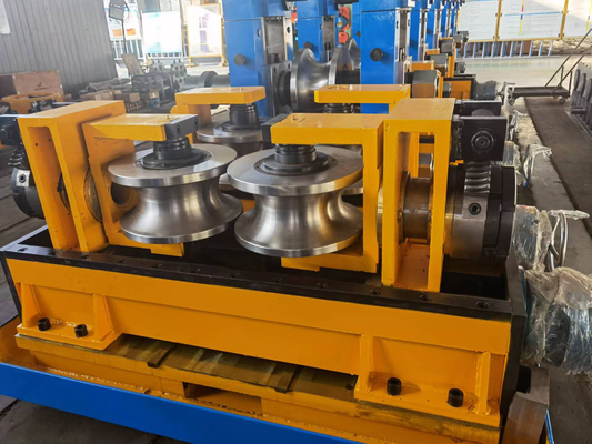 Fabbricazione di tubi rotondi di precisione mediante laminatura a strisce di acciaio galvanizzato