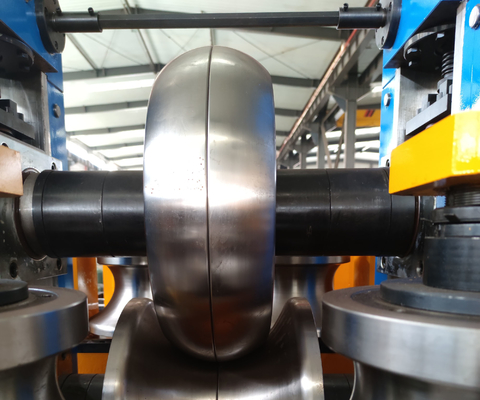 Fabbricazione di tubi rotondi di precisione mediante laminatura a strisce di acciaio galvanizzato