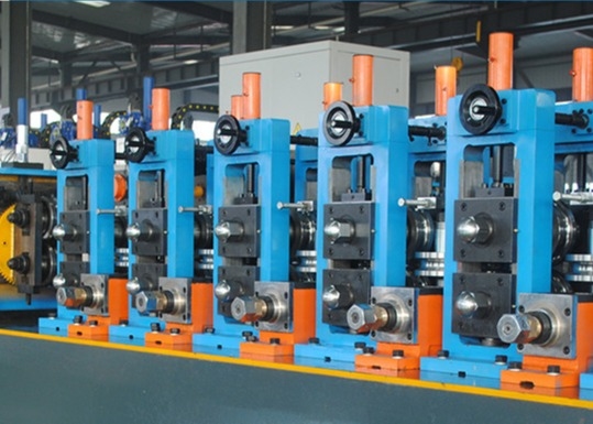 Dimensione regolabile 20X20mm-60X60mm Carbon Steel Pipe Making Machine Square Tube Mill
