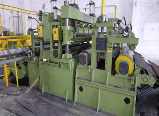 Larghezza massima 1600 mm Spessore massimo 4 mm Macchina di taglio di linea in acciaio ad alte prestazioni