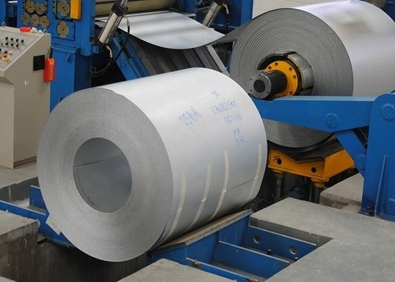 Macchine di taglio di acciaio efficienti per bobine di diametro interno 450-550 mm controllate da Plc