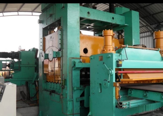 Larghezza della bobina Max 1650Mm Peso Max 30T Macchina di taglio in acciaio Colore verde