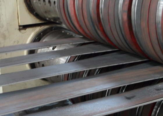 Macchine di taglio di acciaio efficienti per bobine di diametro interno 450-550 mm controllate da Plc