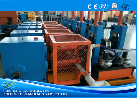 Linea di produzione di macchine per la lavorazione di tubi ERW regolata Risparmio energetico Colore blu HG32