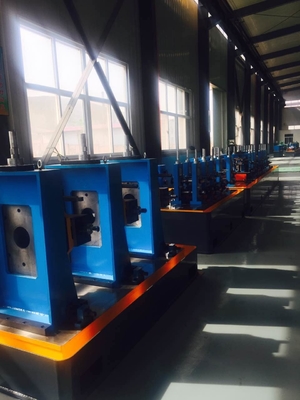 Galvanizzato Acciaio ERW Hf Tube Mill Line Blu Colore Risparmio energetico 120m / min Velocità di funzionamento