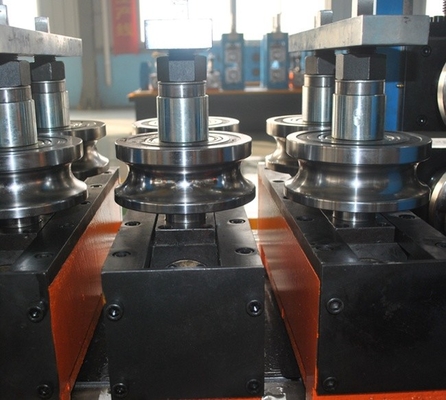 Consistente tubo automatico mulino saldatura tubo macchina di produzione di tubo quadrato accurata