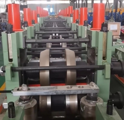 Fabbricazione automatica di tubi a cucitura a cucitura diretta