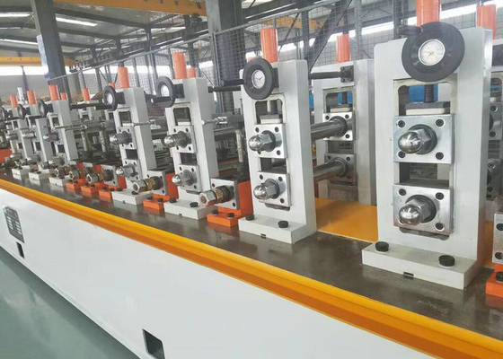 Fabbricazione di tubi di precisione Fabbricazione di tubi di precisione di acciaio galvanizzato Forma rettangolare 100m / min Velocità del mulino