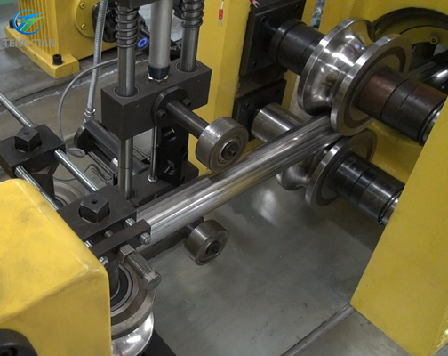 Linea di produzione di tubi di acciaio