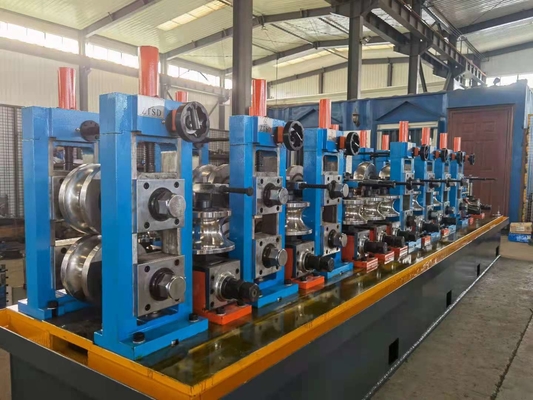 Macchina per la fabbricazione di tubi di acciaio al carbonio HR per tubi quadrati rotondi