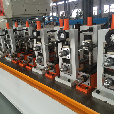Macchina per la produzione di tubi quadrati di carbonio ad alta precisione 100m/min Custom