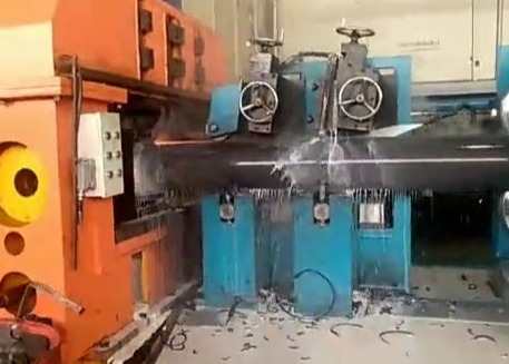 Fabbricazione di tubi quadrati di acciaio