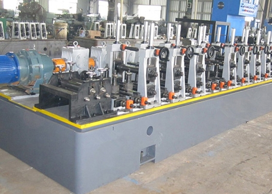 Macchine per la produzione di tubi di acciaio saldati ad alta frequenza Cnc 12 mm MS Tube Mill Machine