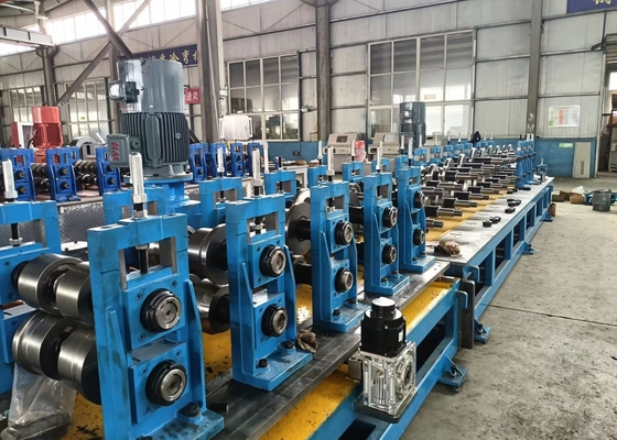 Macchina per la fabbricazione di tubi di acciaio a rotoli di metallo galvanizzato 80 m/min