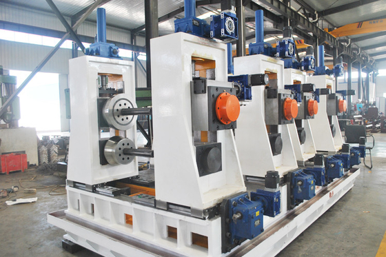 il laminatoio per tubi automatico di 200x200mm ha galvanizzato il tubo d'acciaio che fa un rullo stabilito