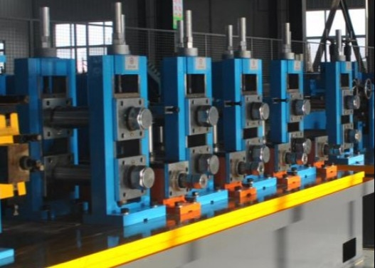 Macchina per laminatoi per tubi tondi in acciaio zincato da 89 mm per la produzione di tubi spessi 1 mm