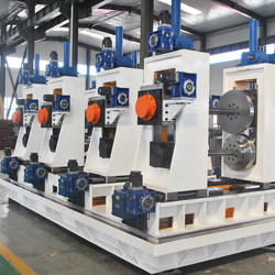 200x200mm un rullo che forma alta precisione automatica dell'attrezzatura del laminatoio per tubi