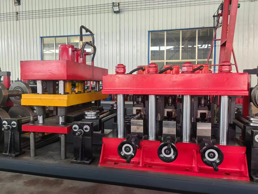 CZ Purlin Roll Forming Machine 7.5KW PLC Controllo 380V 3 fasi
