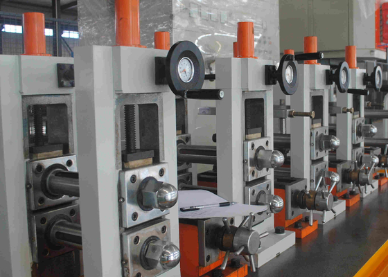 Fabbricazione di tubi di precisione per saldatura ad alta frequenza in acciaio al carbonio
