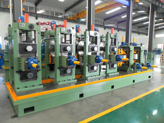 Laminatoio per tubi ERW per la produzione di tubi in acciaio al carbonio con controllo PLC Macchina per laminazione di tubi saldati ad alta produttività 6m-18m