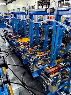 Fabbrica di progettazione e produzione di macchinari della Cina Api Erw Steel Tube Production Mill Line 4-12mm Wall Thickness Pipe Making Machine