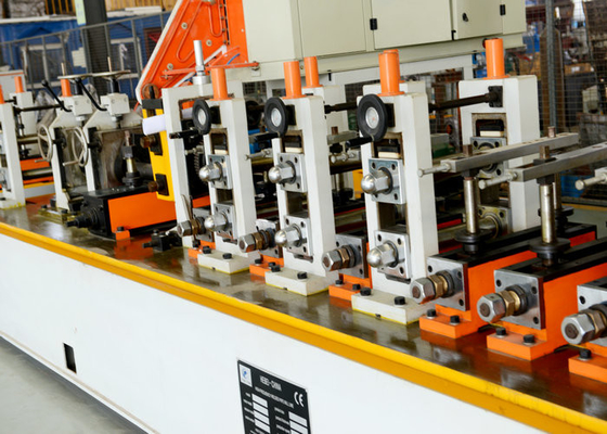 il produttore della porcellana ha galvanizzato la linea di rotolamento del tubo del acciaio al carbonio