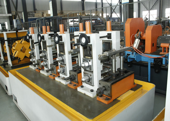 Tubo d'acciaio del quadrato dei fornitori della Cina che fa macchina, produttore della macchina scanalatrice del tubo d'acciaio