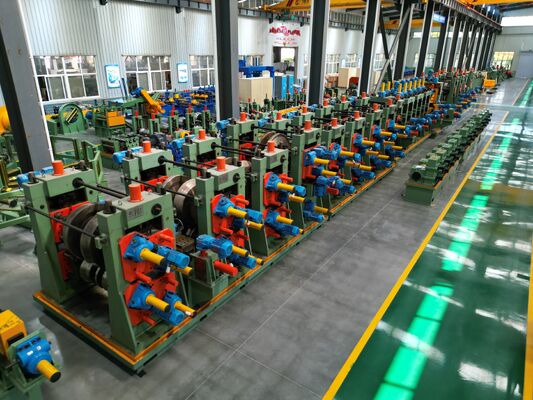 Mulino per tubi saldati in acciaio diametro 14-50 mm velocità 30-130 m/min