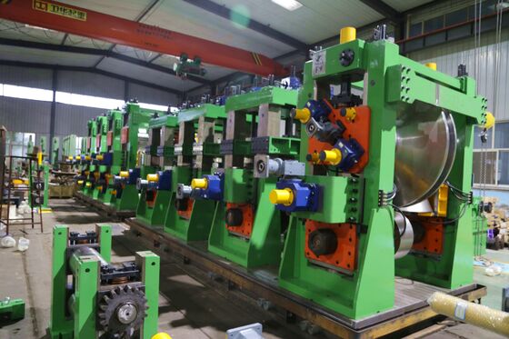 200F Laminatoio per tubi ERW ad alta frequenza in acciaio al carbonio Linea di produzione di tubi saldati ad alta frequenza